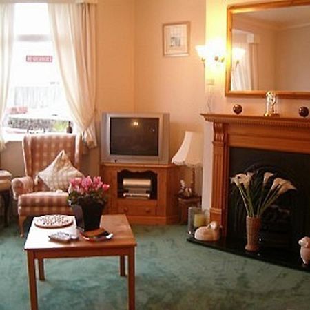 The Adelphi Bed & Breakfast Paignton Dış mekan fotoğraf