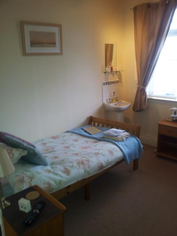 The Adelphi Bed & Breakfast Paignton Oda fotoğraf