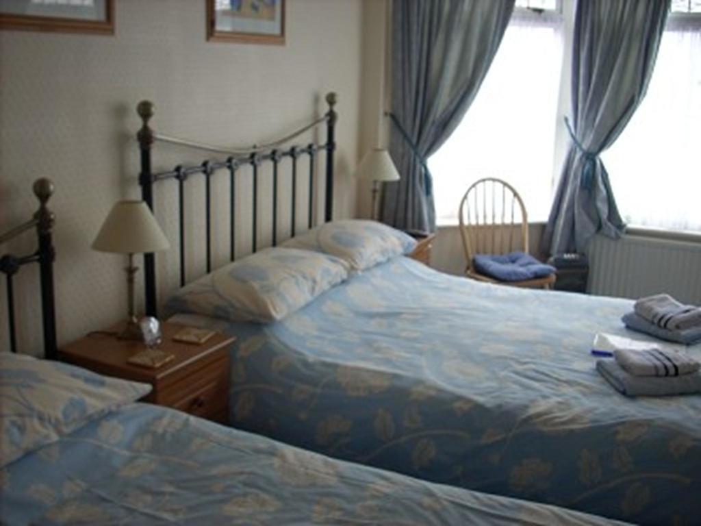 The Adelphi Bed & Breakfast Paignton Oda fotoğraf